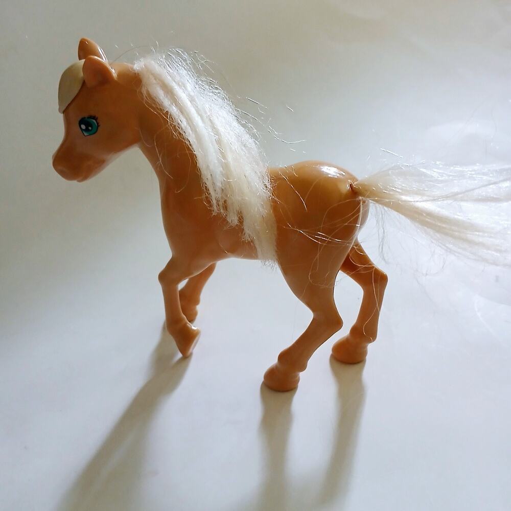 MATTEL BARBIE SWEET ORCHARD FARM TAN PONY HORSE 5.5 In